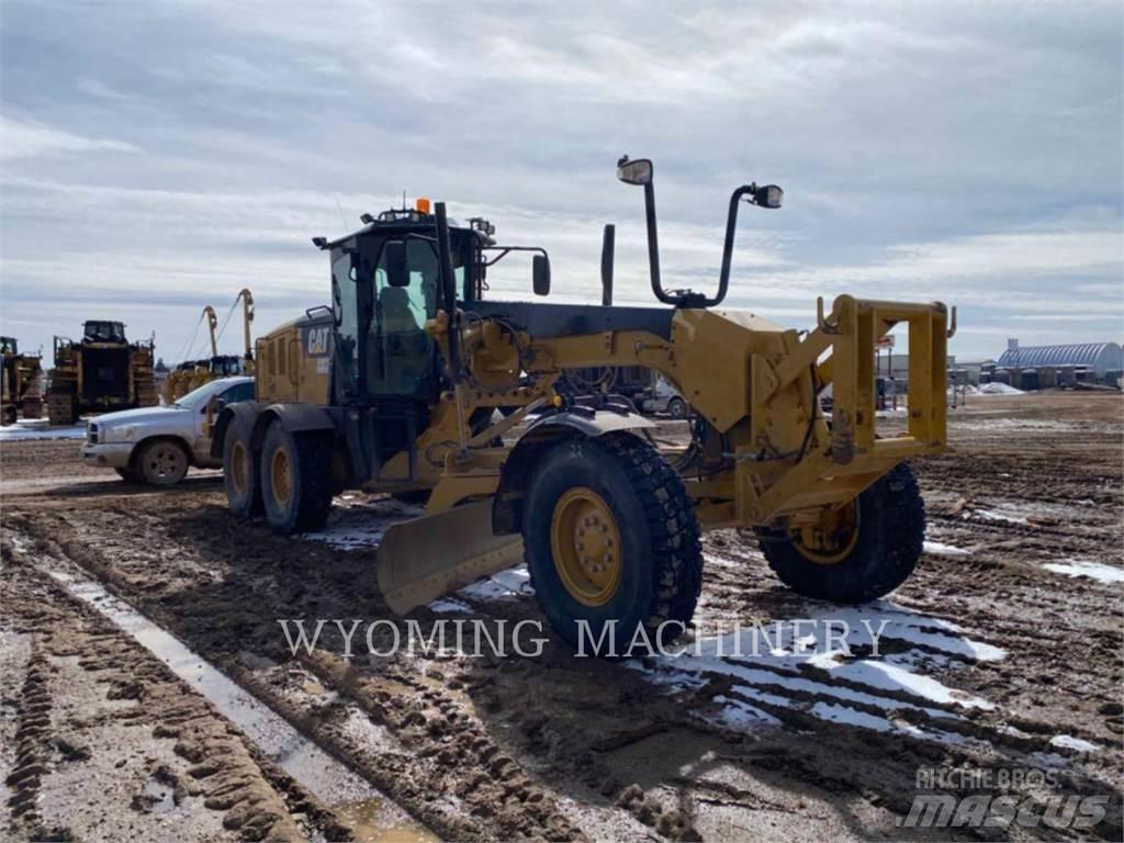 CAT 140M 3 平土機