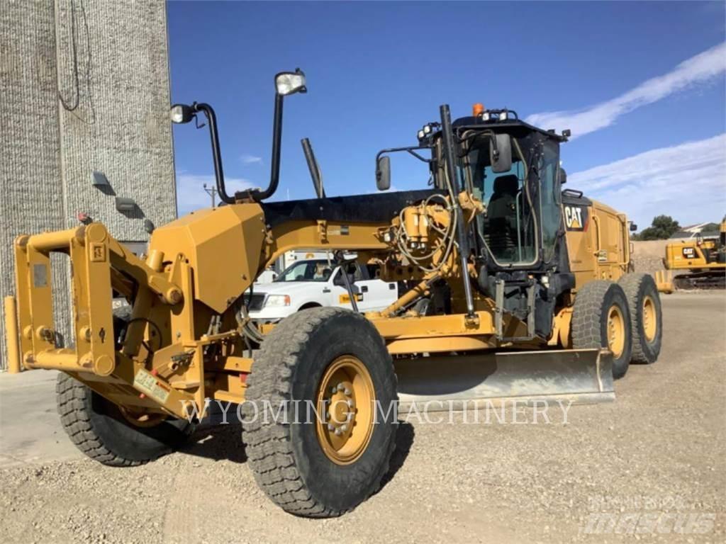 CAT 140M 3 平土機