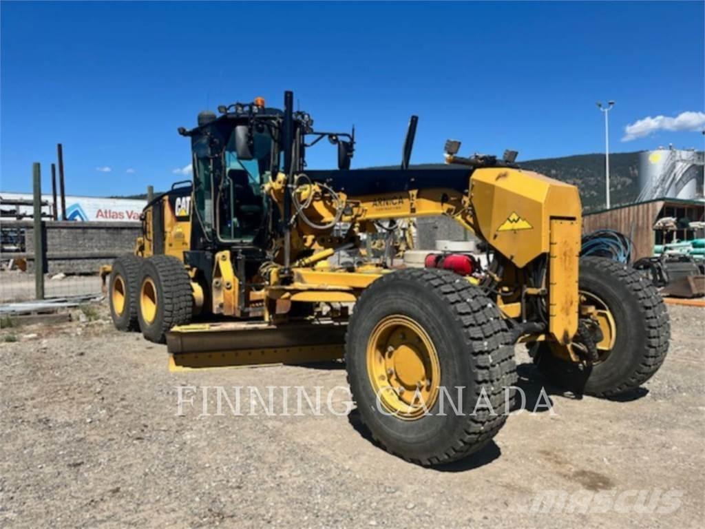 CAT 140M AWD 平土機