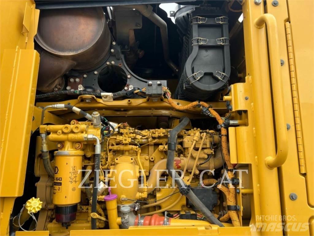 CAT 140M2 平土機