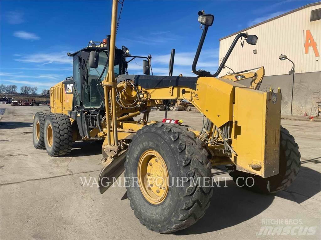 CAT 140M2 AWD 平土機