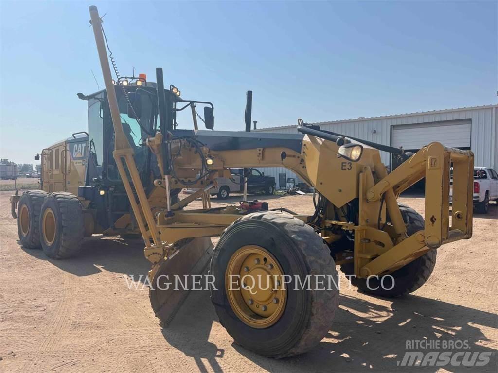 CAT 140M2 AWD 平土機