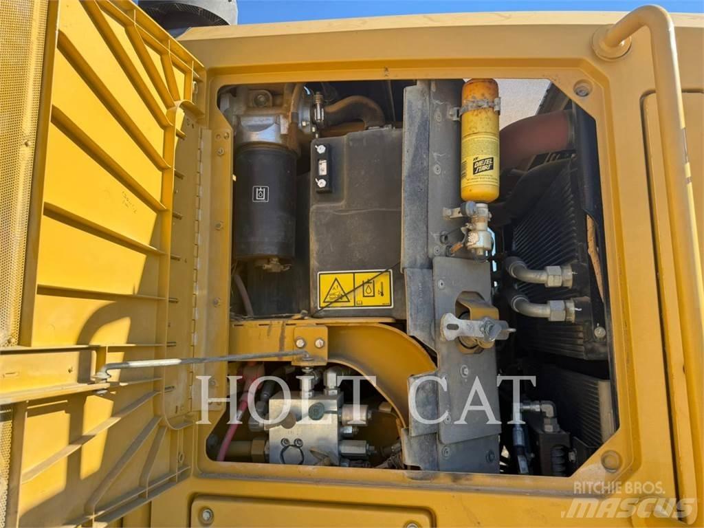 CAT 140M2 AWD 平土機