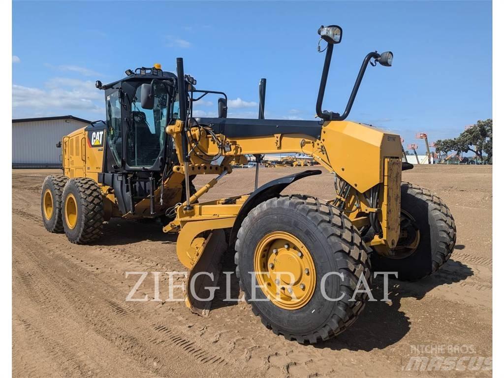 CAT 140M2AWD 平土機