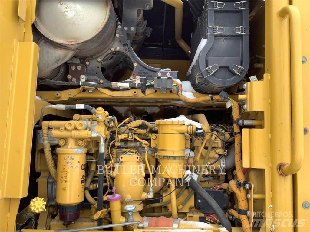CAT 140M2AWD 平土機