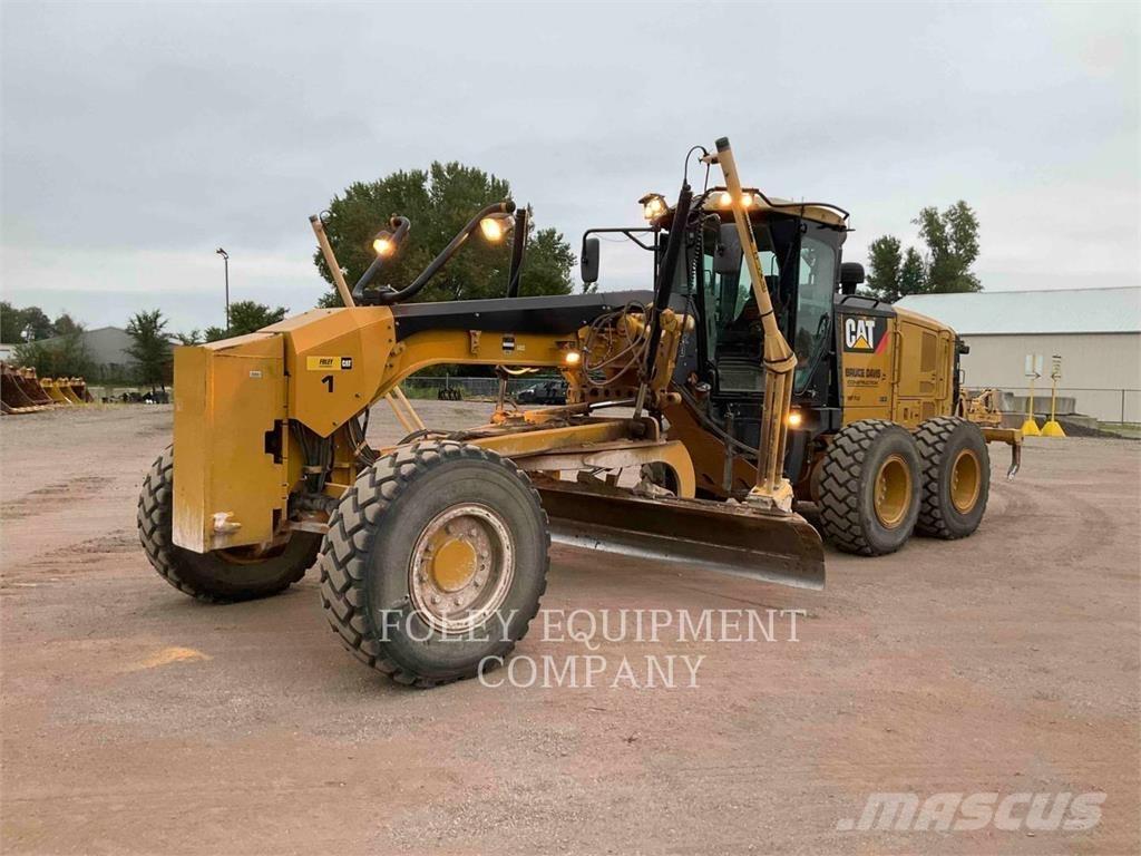 CAT 140M2AWD 平土機