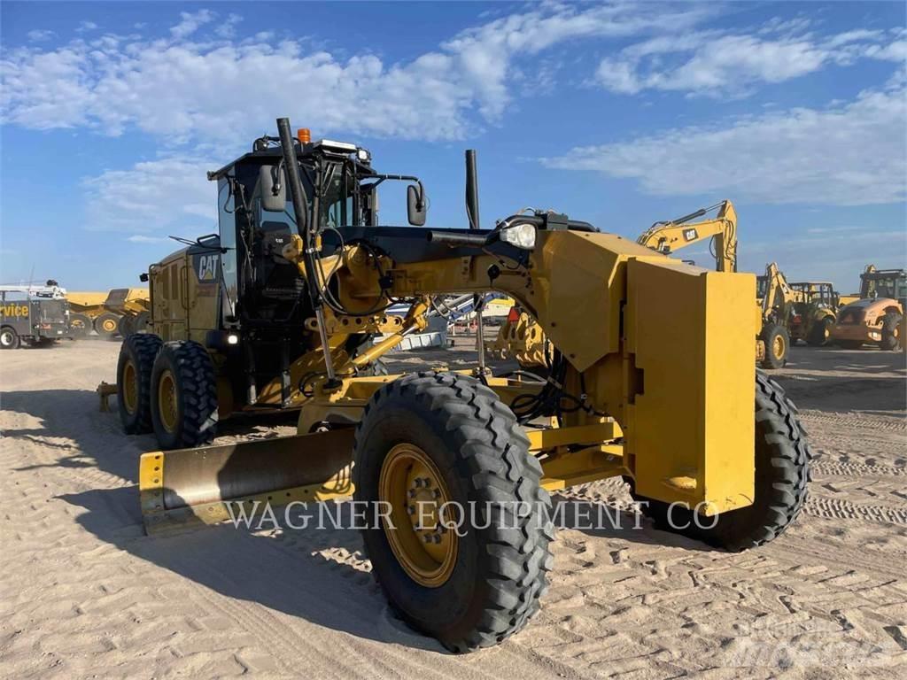 CAT 140M3 平土機