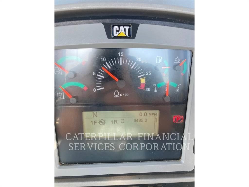 CAT 140M3 平土機