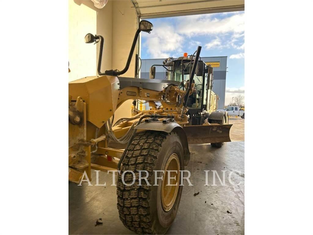 CAT 140M3 平土機