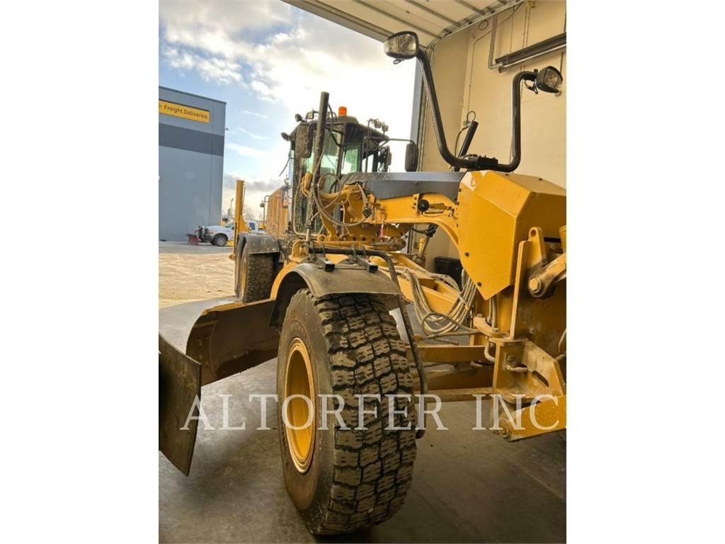 CAT 140M3 平土機