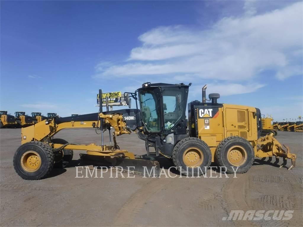 CAT 140M3 平土機