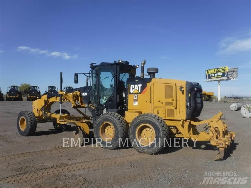CAT 140M3 平土機