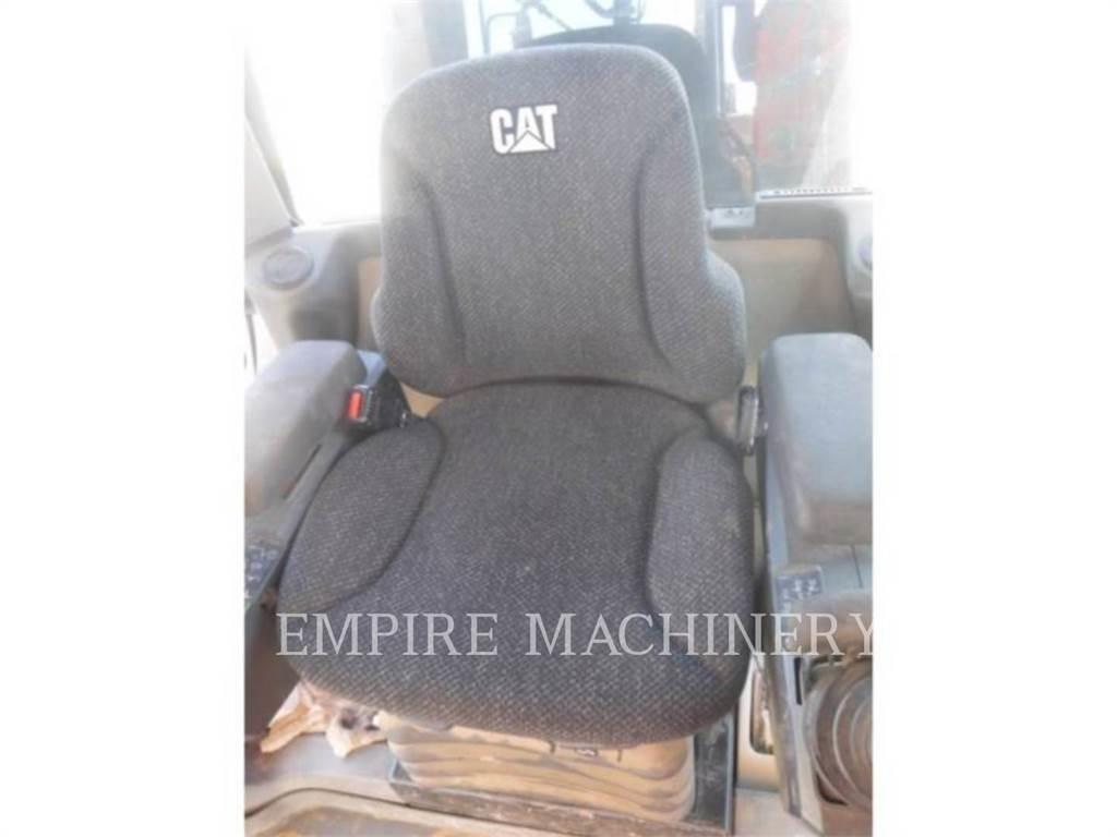 CAT 140M3 平土機
