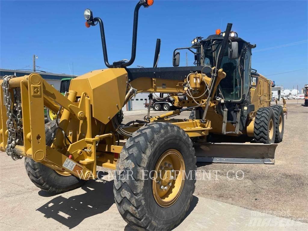 CAT 140M3 平土機