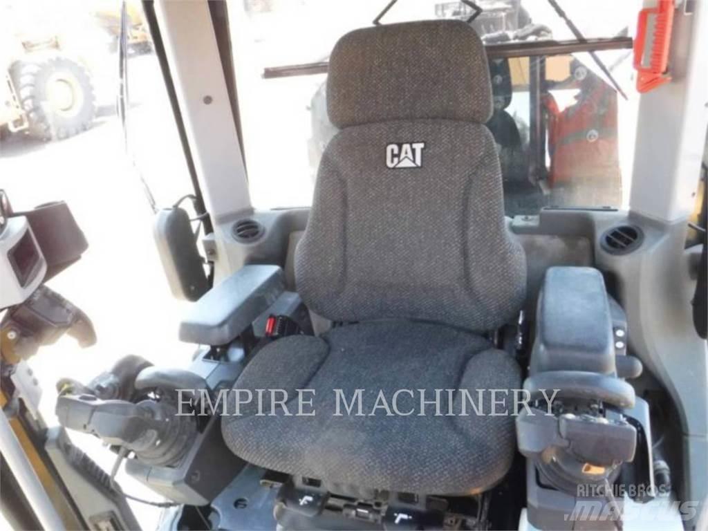 CAT 140M3 AWD 平土機