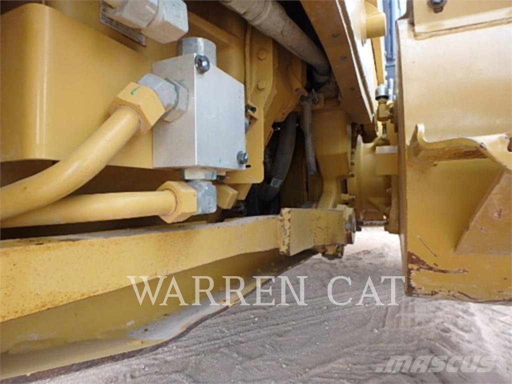 CAT 140M3 AWD 平土機