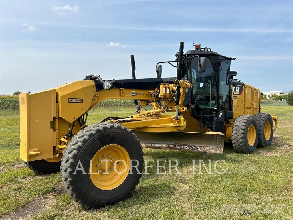 CAT 140M3 R 平土機