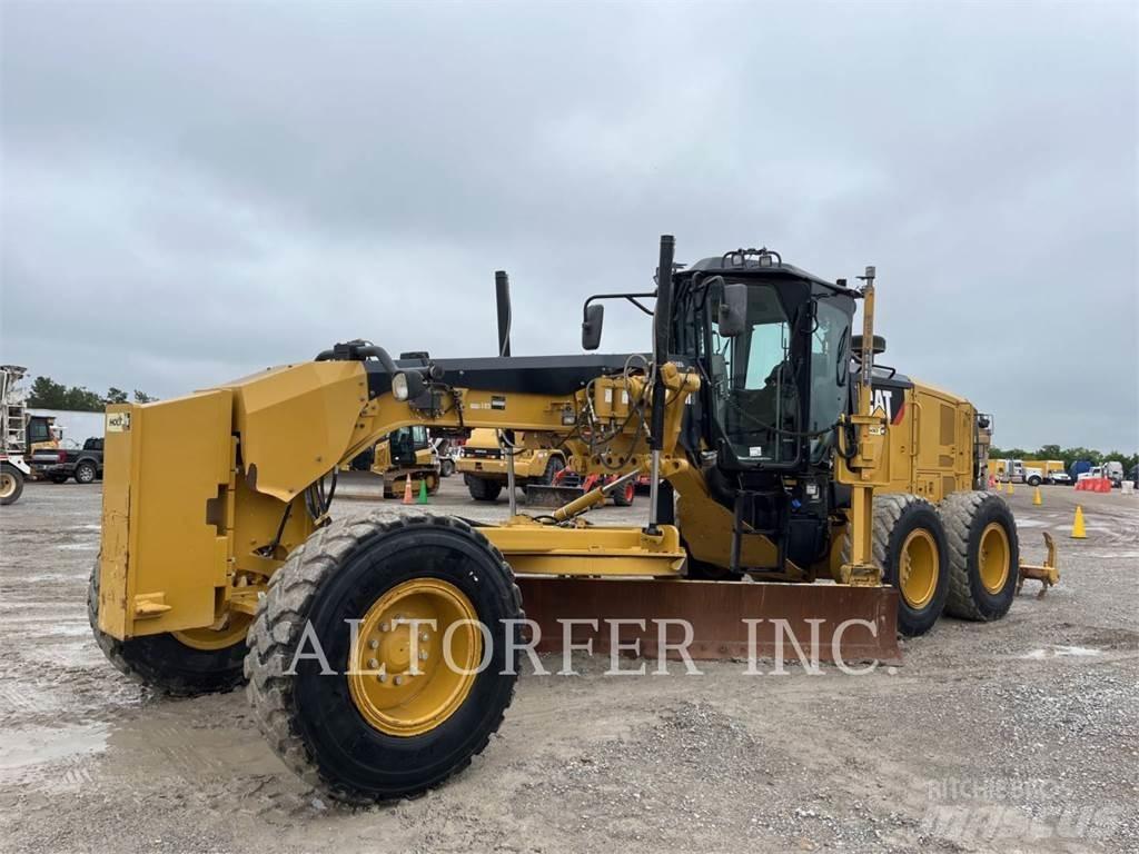 CAT 140M3 R 平土機