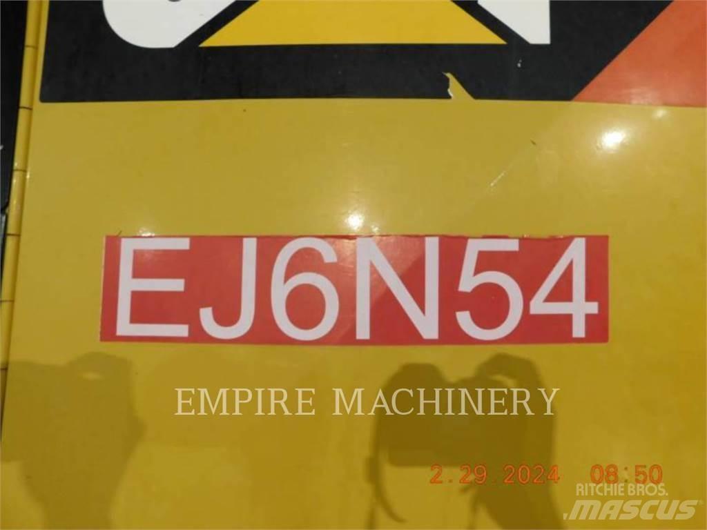 CAT 140M3 TE 平土機
