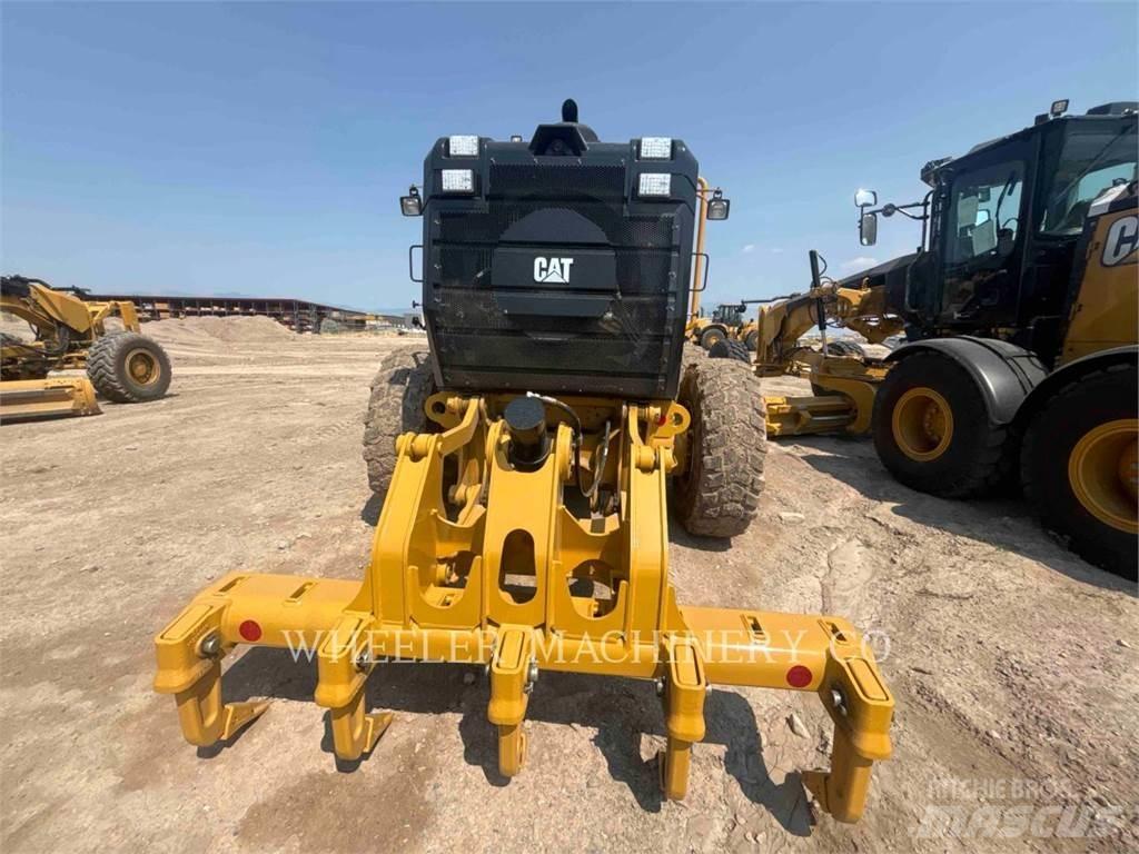 CAT 150 15 平土機