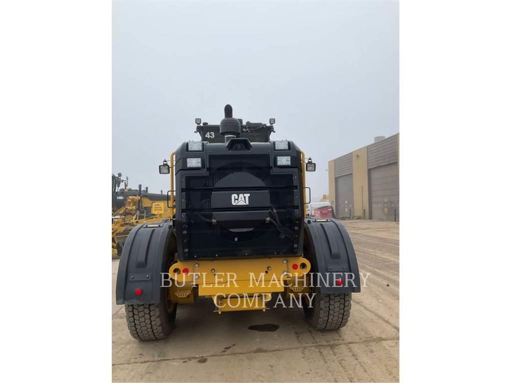 CAT 150-15AWD 平土機