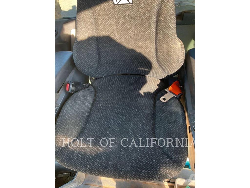 CAT 150 3D 平土機