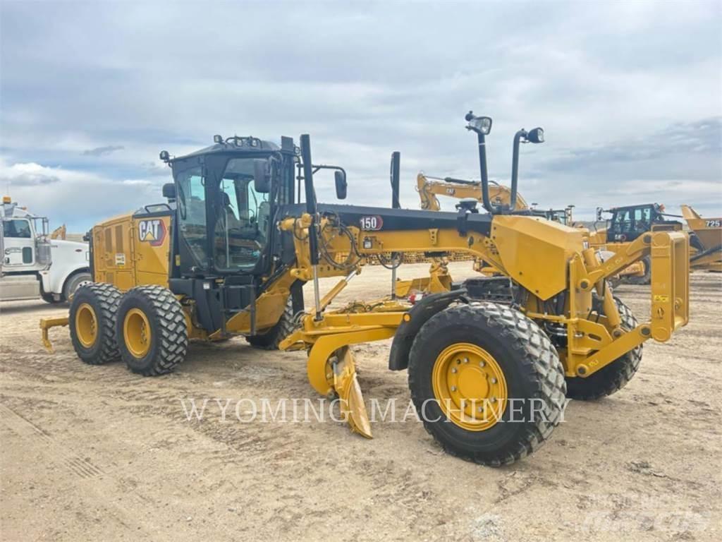CAT 150 AWD 平土機