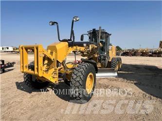 CAT 150 AWD 平土機