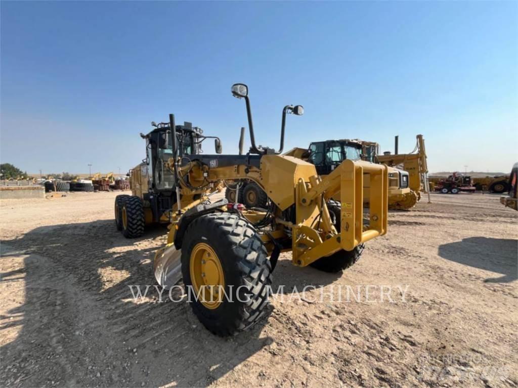 CAT 150 AWD 平土機