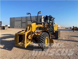 CAT 150 AWD 平土機