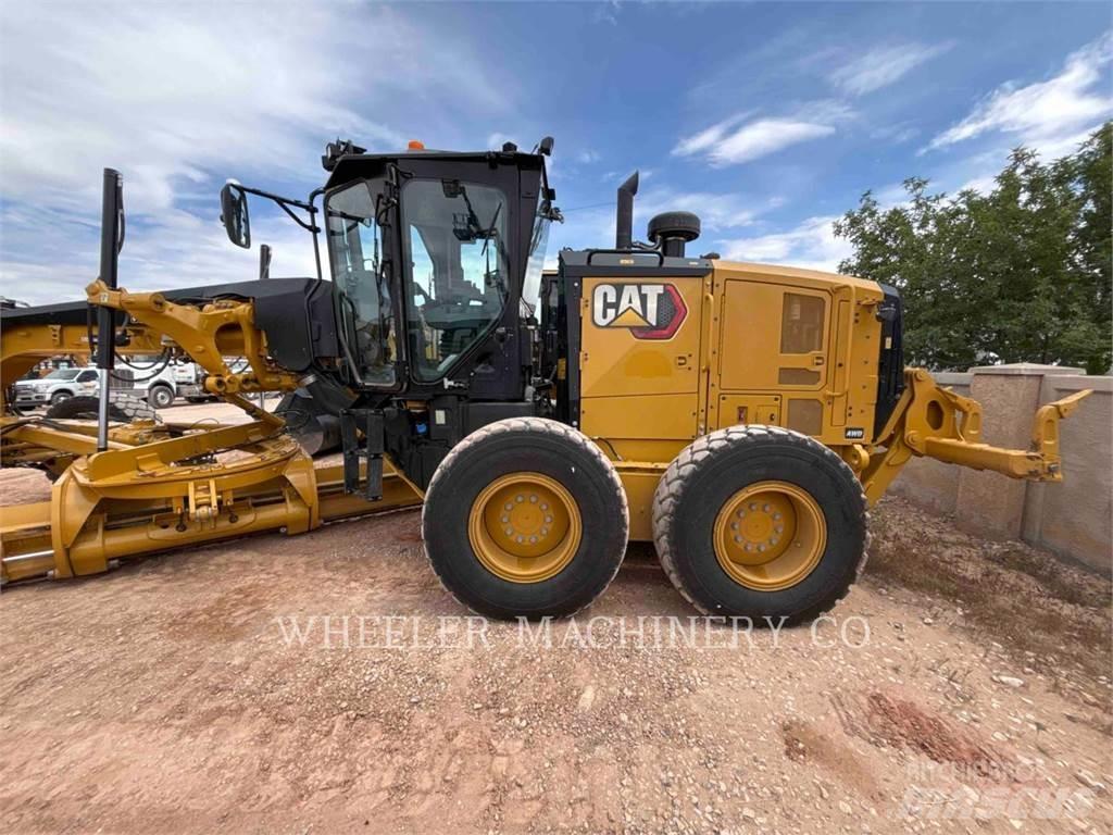 CAT 150 AWD 平土機