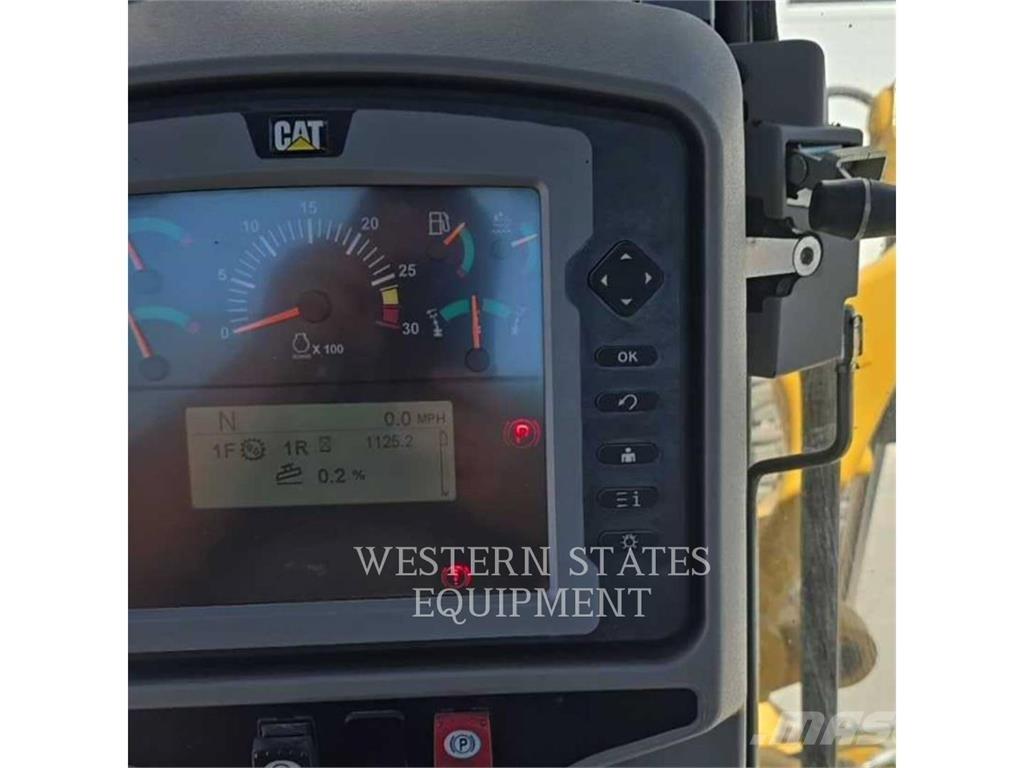 CAT 150 AWD 平土機