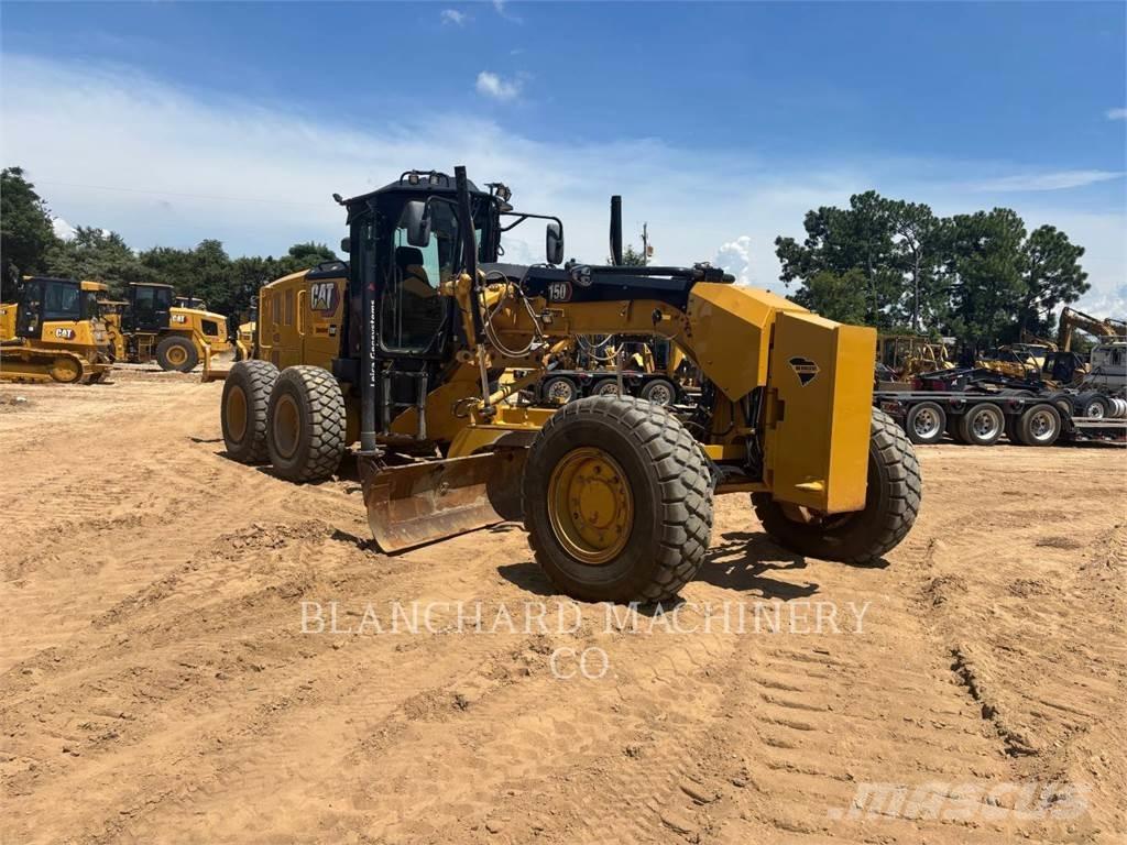 CAT 150 AWD 平土機