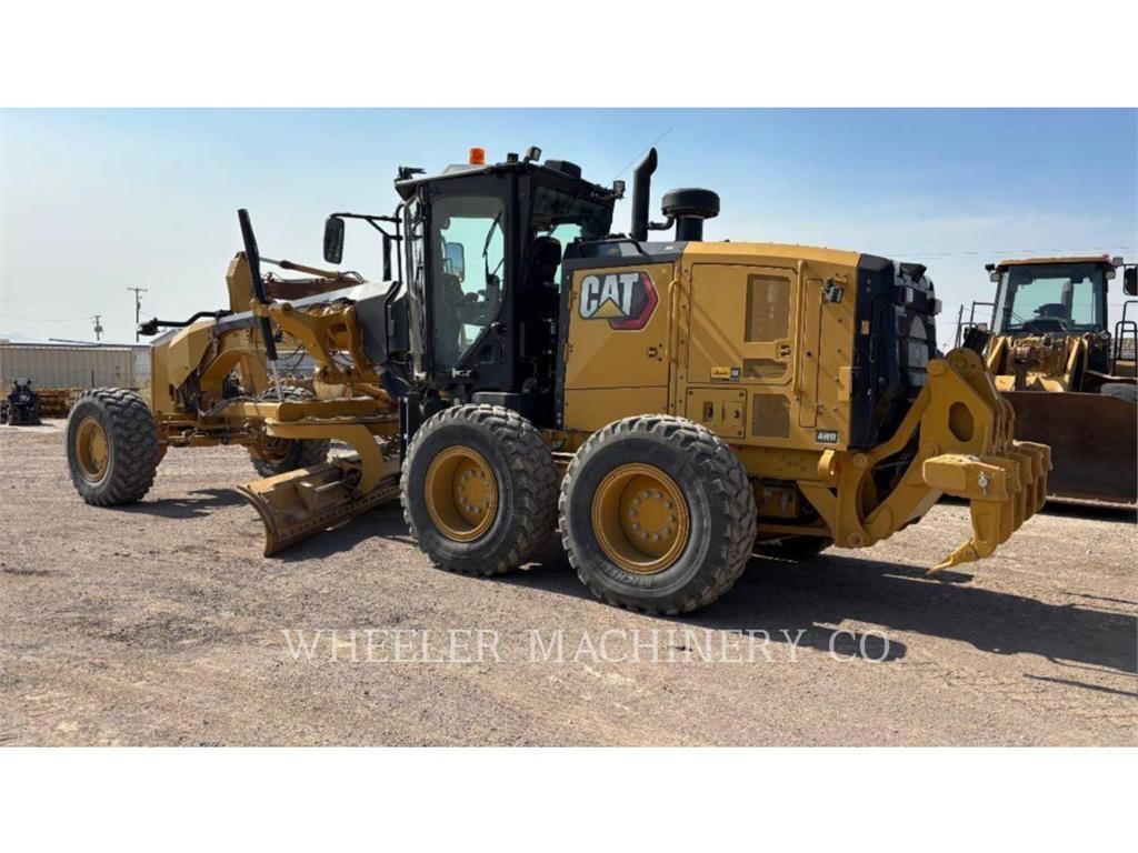 CAT 150 AWD 平土機