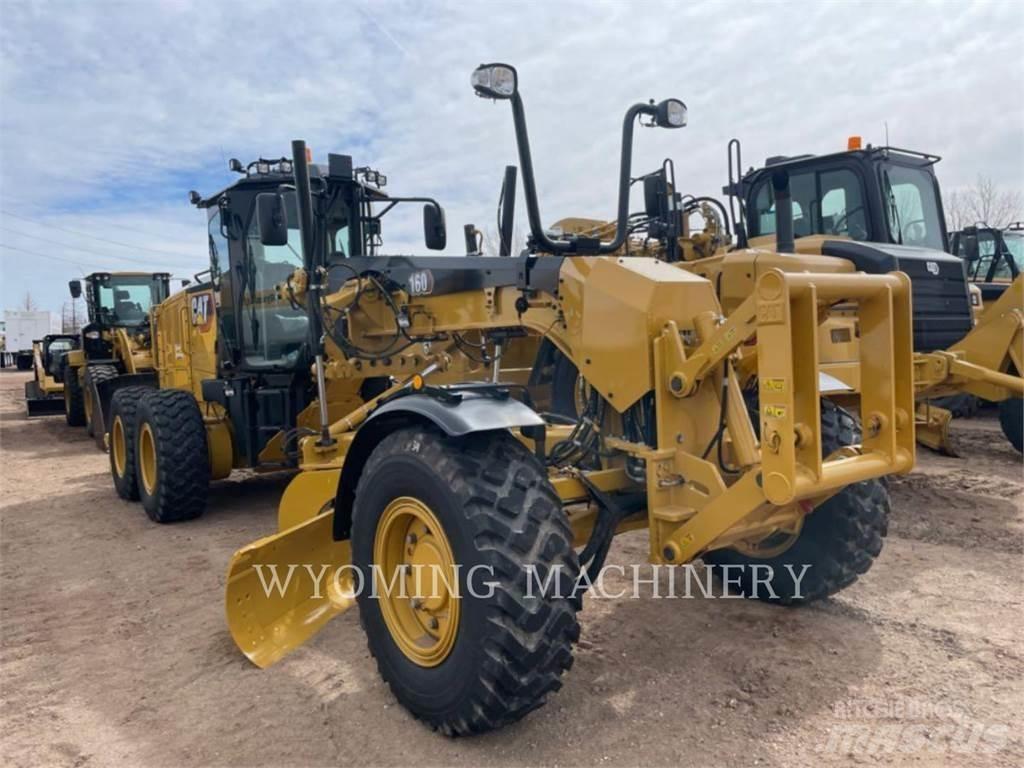 CAT 160 AWD 平土機