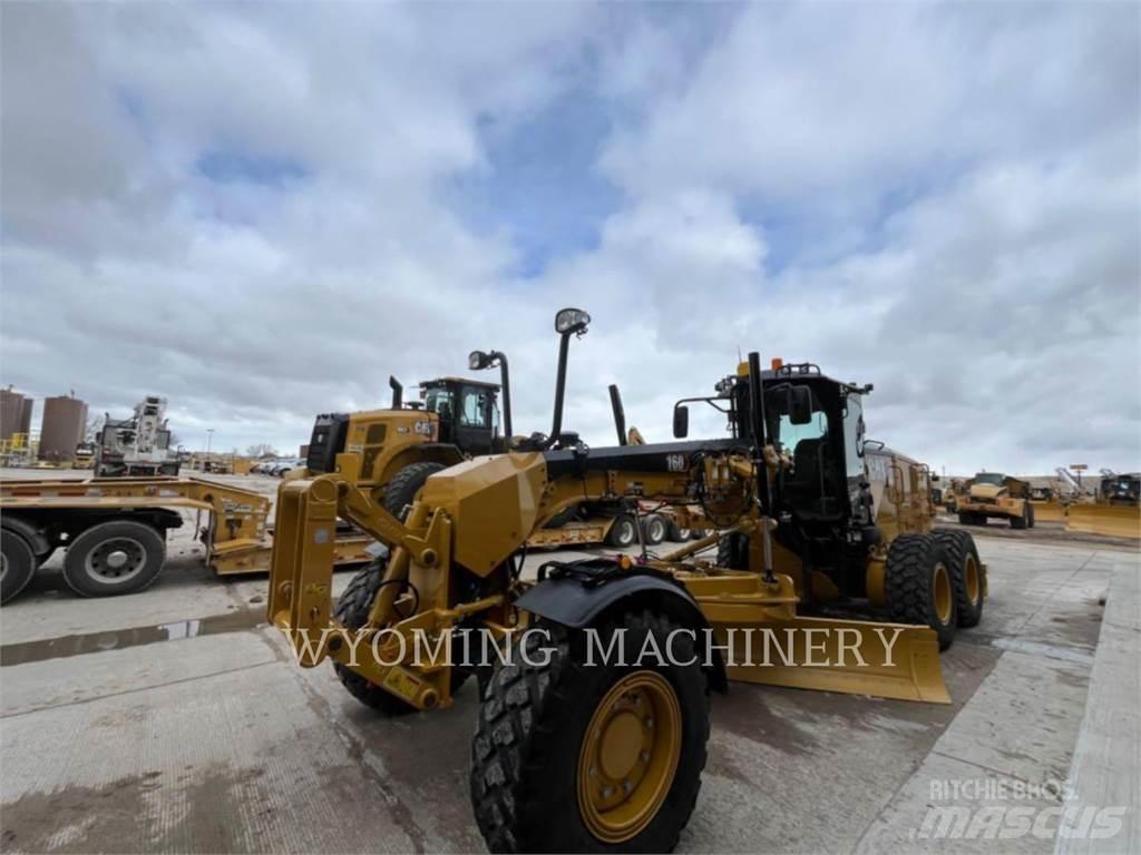 CAT 160 AWD 平土機