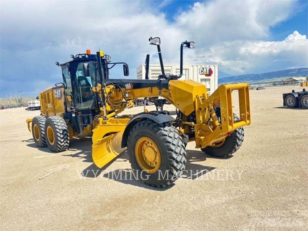 CAT 160 AWD 平土機