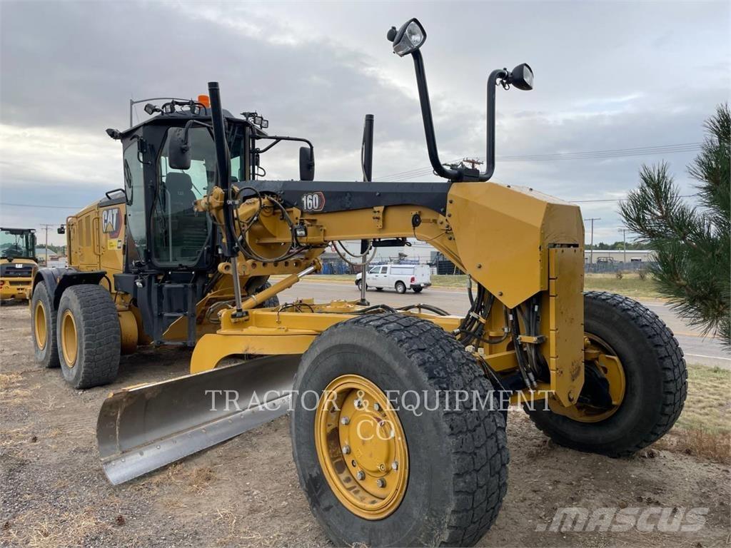 CAT 160 AWD 平土機