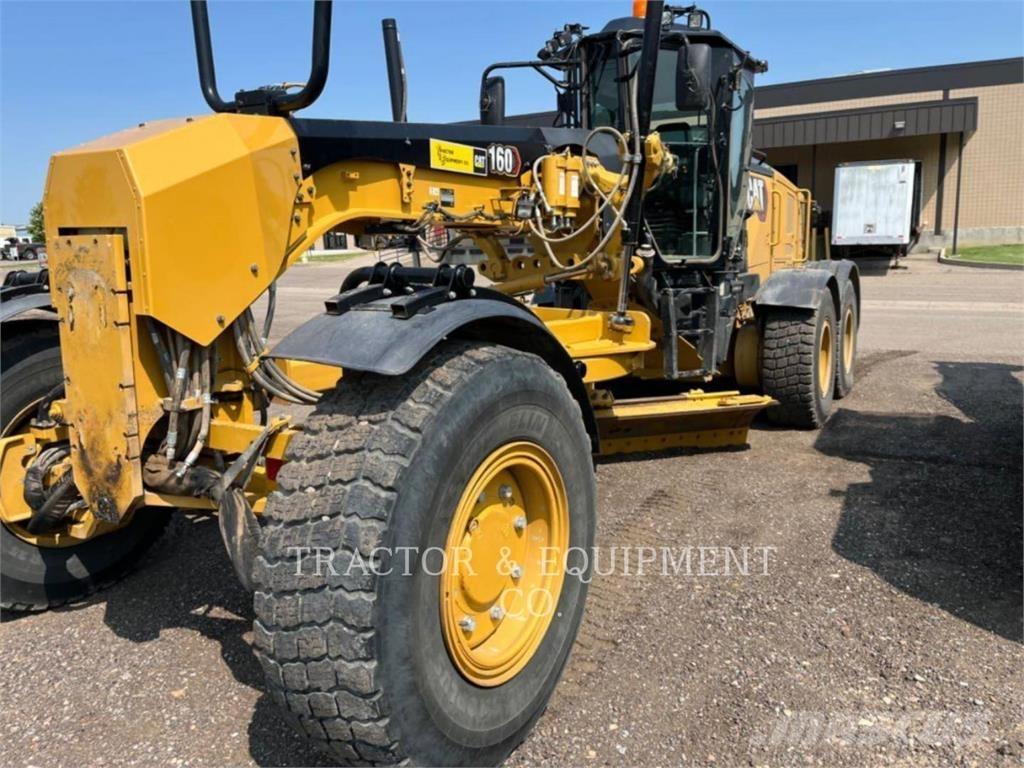 CAT 160 AWD 平土機