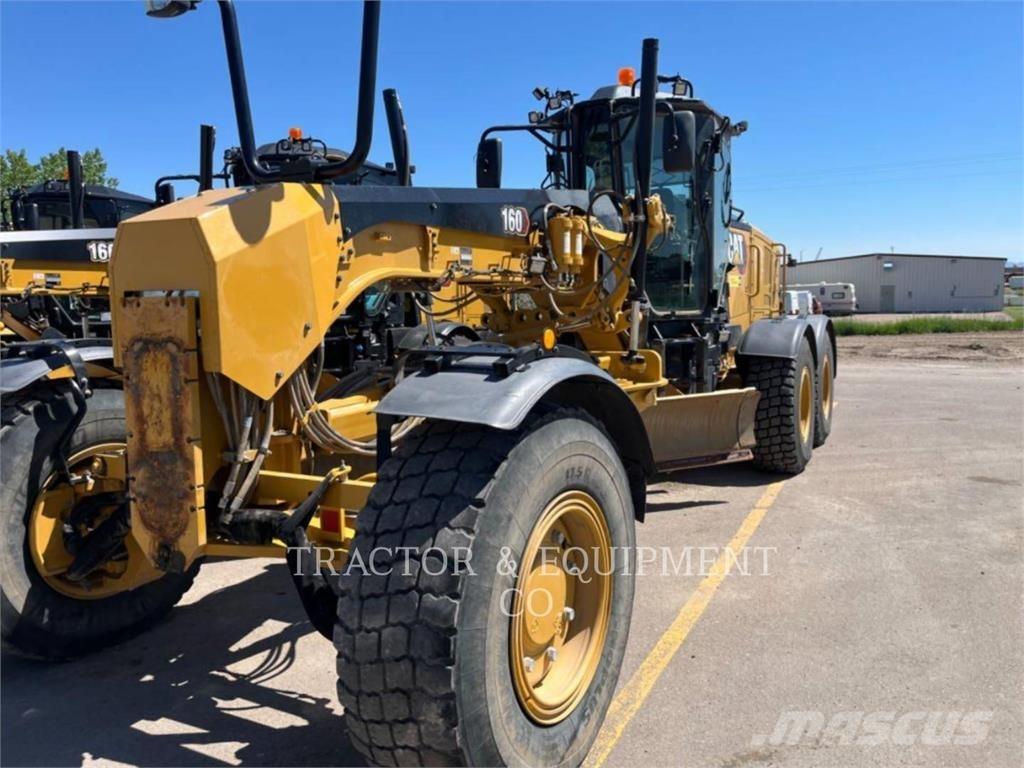 CAT 160 AWD 平土機