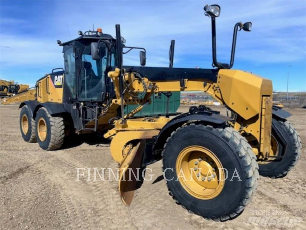 CAT 160M 平土機