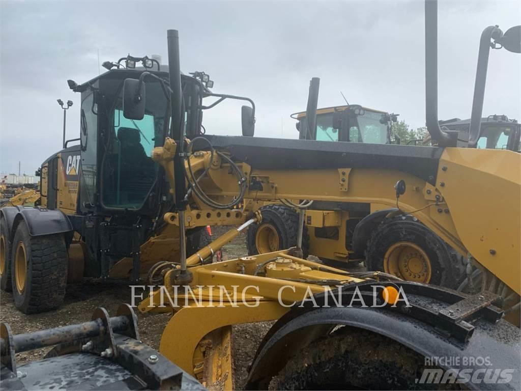 CAT 160M AWD 平土機