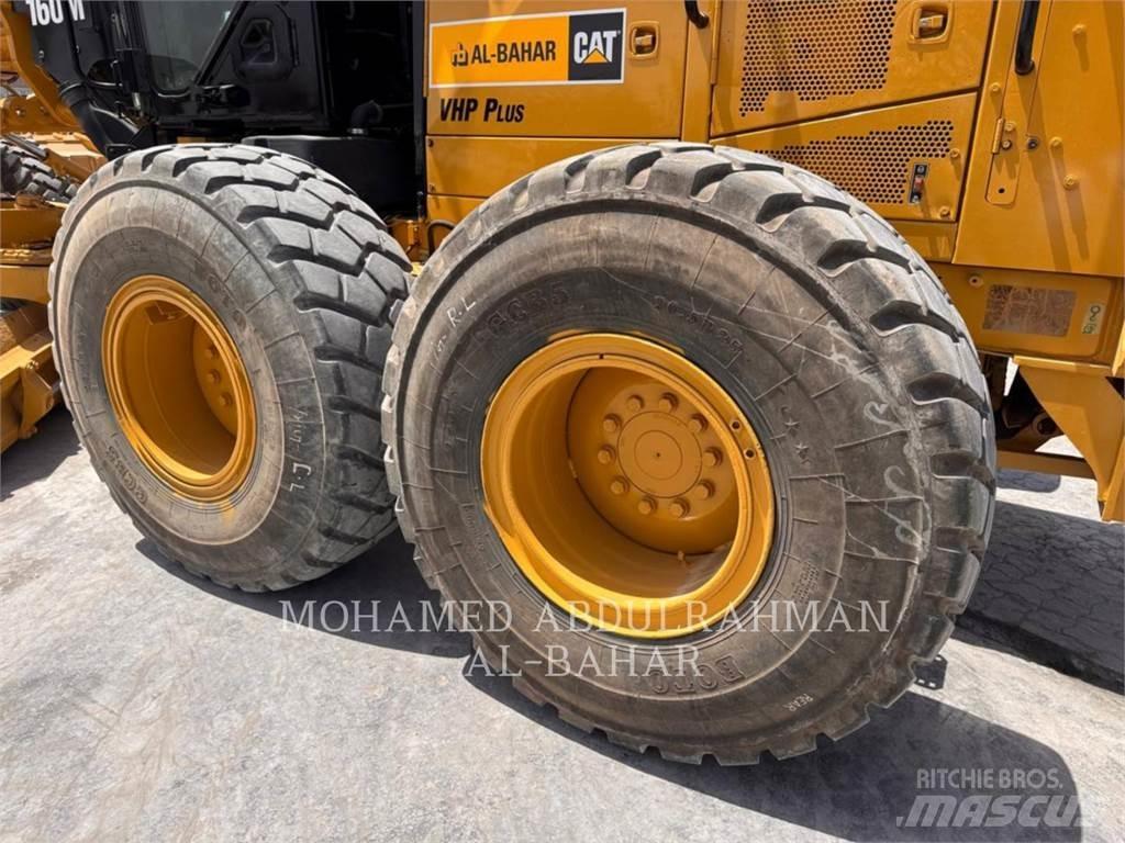 CAT 160M AWD 平土機