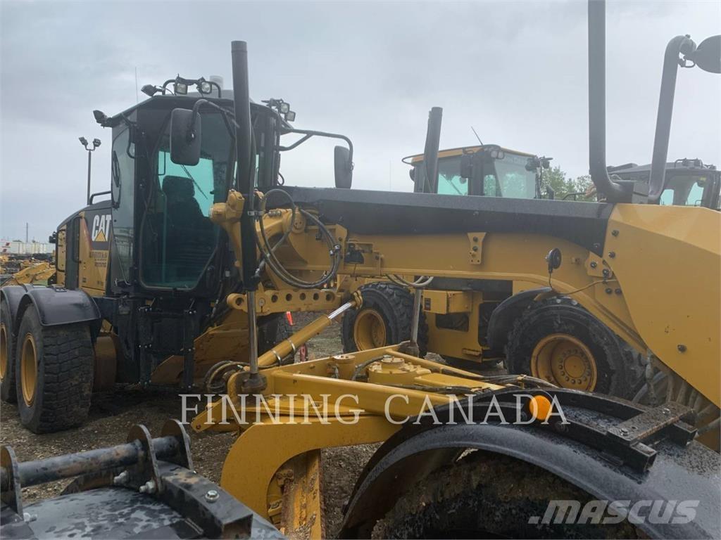 CAT 160M AWD 平土機