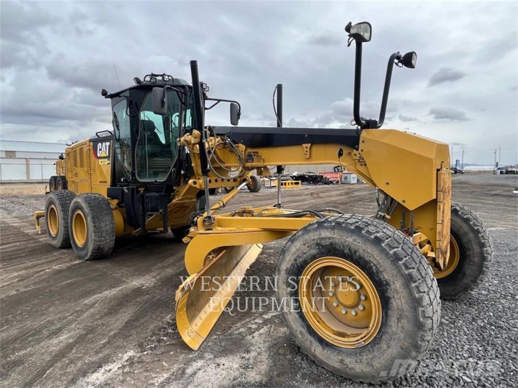 CAT 160M3 平土機