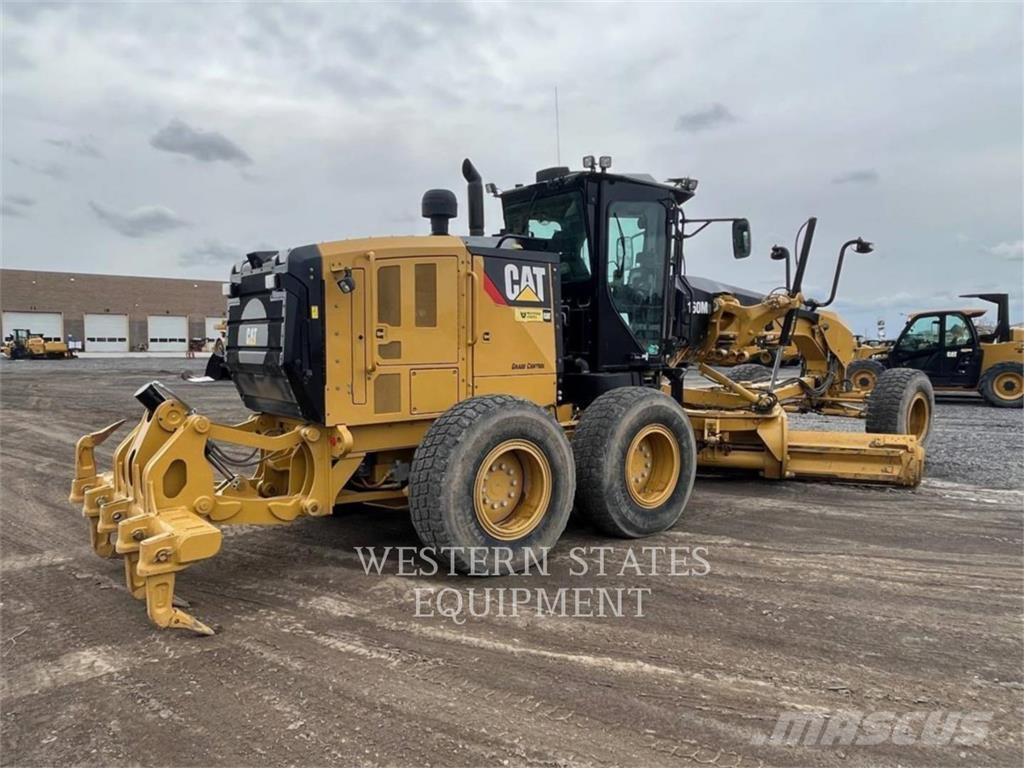 CAT 160M3 平土機