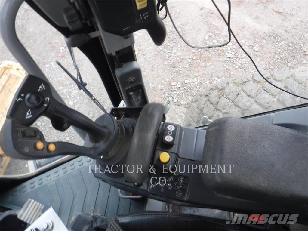 CAT 160M3 AWD 平土機