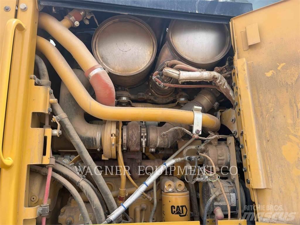 CAT 160M3AWD 平土機