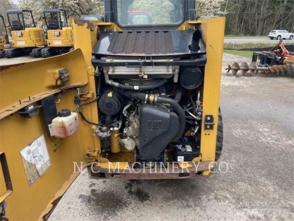 CAT 216B3 CN 滑移轉向裝載機