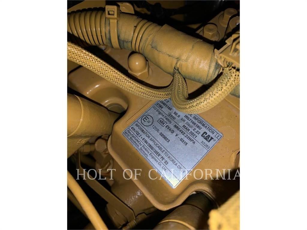 CAT 226 HF 滑移轉向裝載機